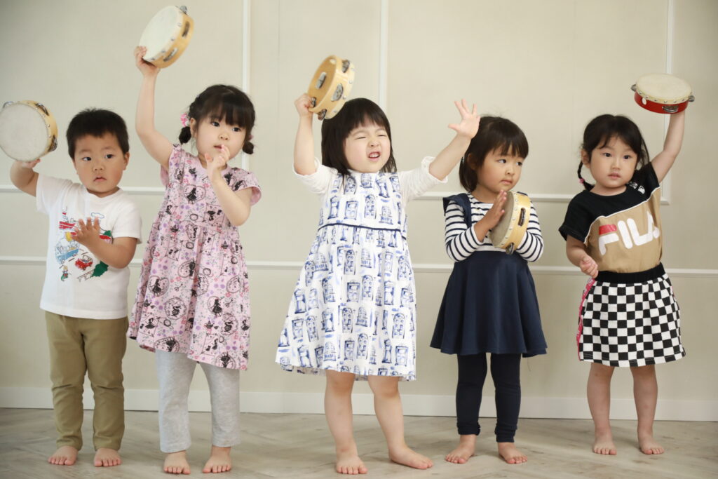 武蔵村山市・東大和市のピアノ・リトミック教室